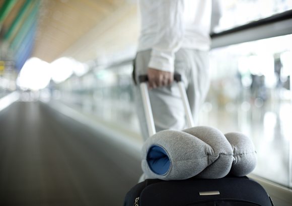 Ostrich Pillow: airport suitcase