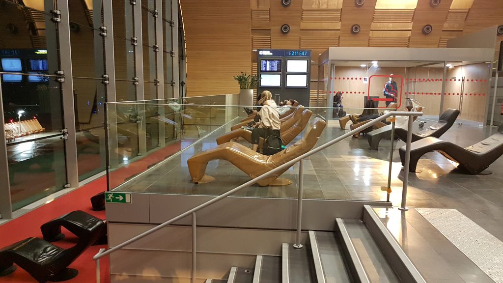 Paris Airport Guide: Terminal 2E M at Charles de Gaulle