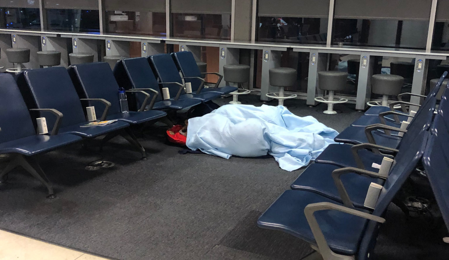 Sleeping in Chicago O’Hare Airport Sleeping in Airports