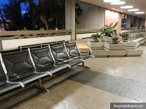 Worst Airports of 2015: Honolulu Airport