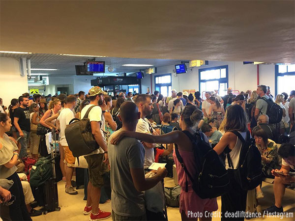 Worst Airports of 2016: Santorini Airport
