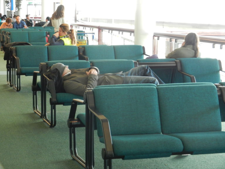 Santiago de Chile Airport Guide (SCL) Sleeping in Airports