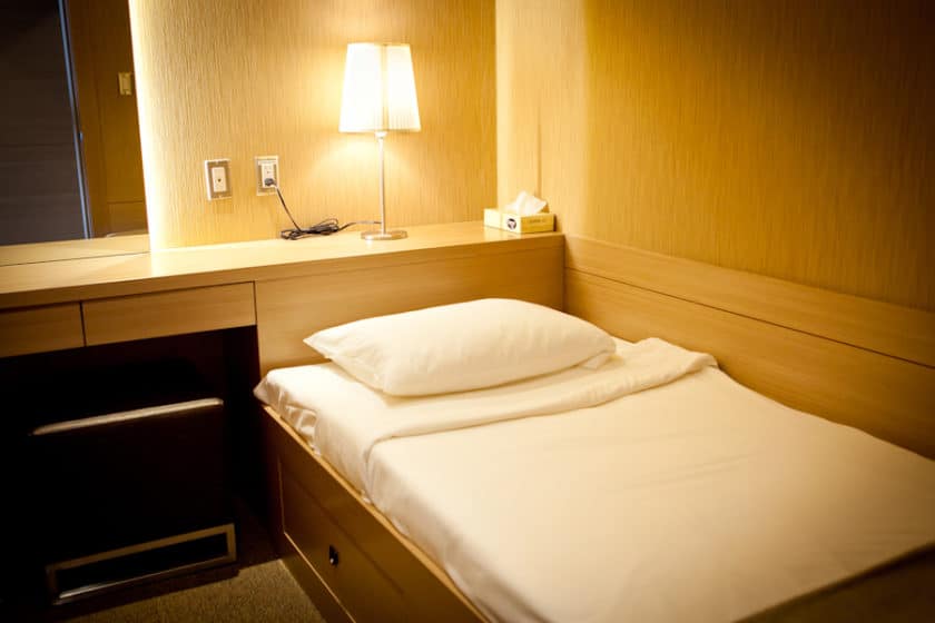 Plaza Premium Lounge International Departures Vancouver Airport bedroom