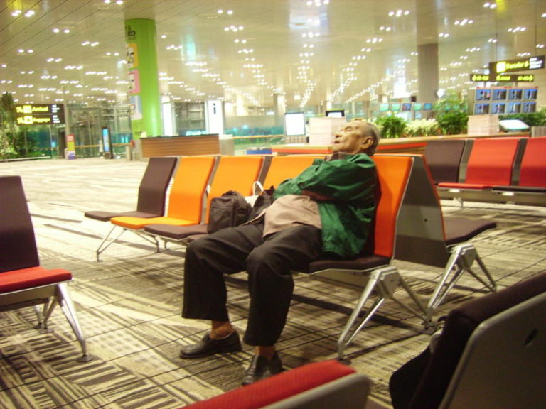 Singapore Changi Airport Guide (SIN) Sleeping in Airports