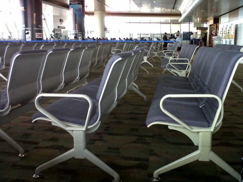 Manila Airport seating