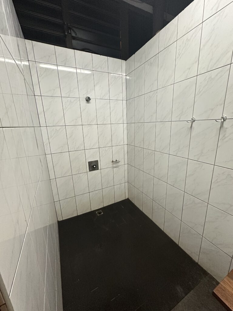 Papeete Airport showers