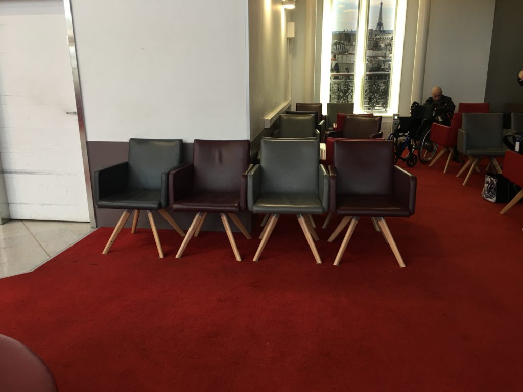 Paris CDG Airport T2d