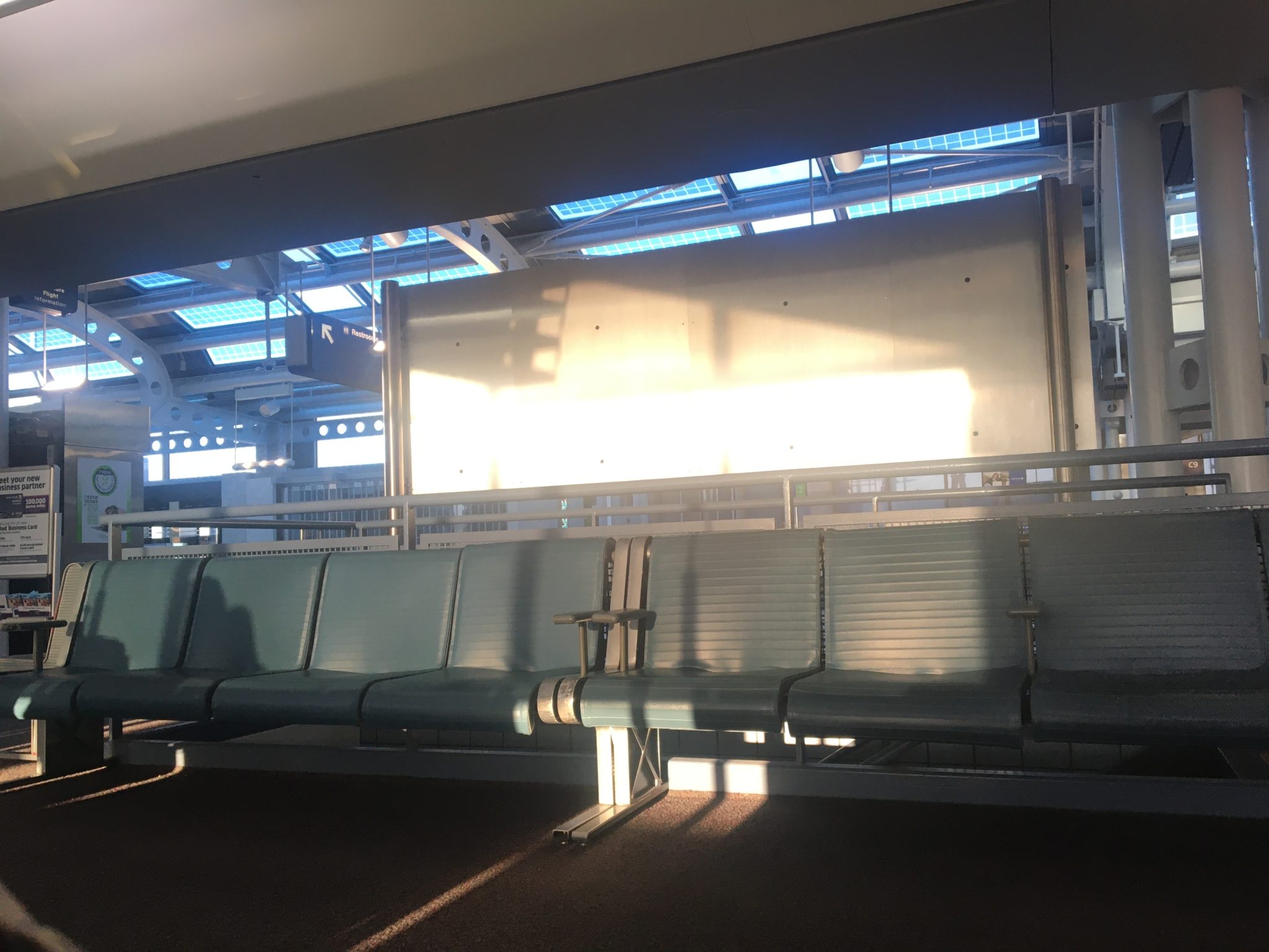 Sleeping in Chicago O’Hare Airport Sleeping in Airports