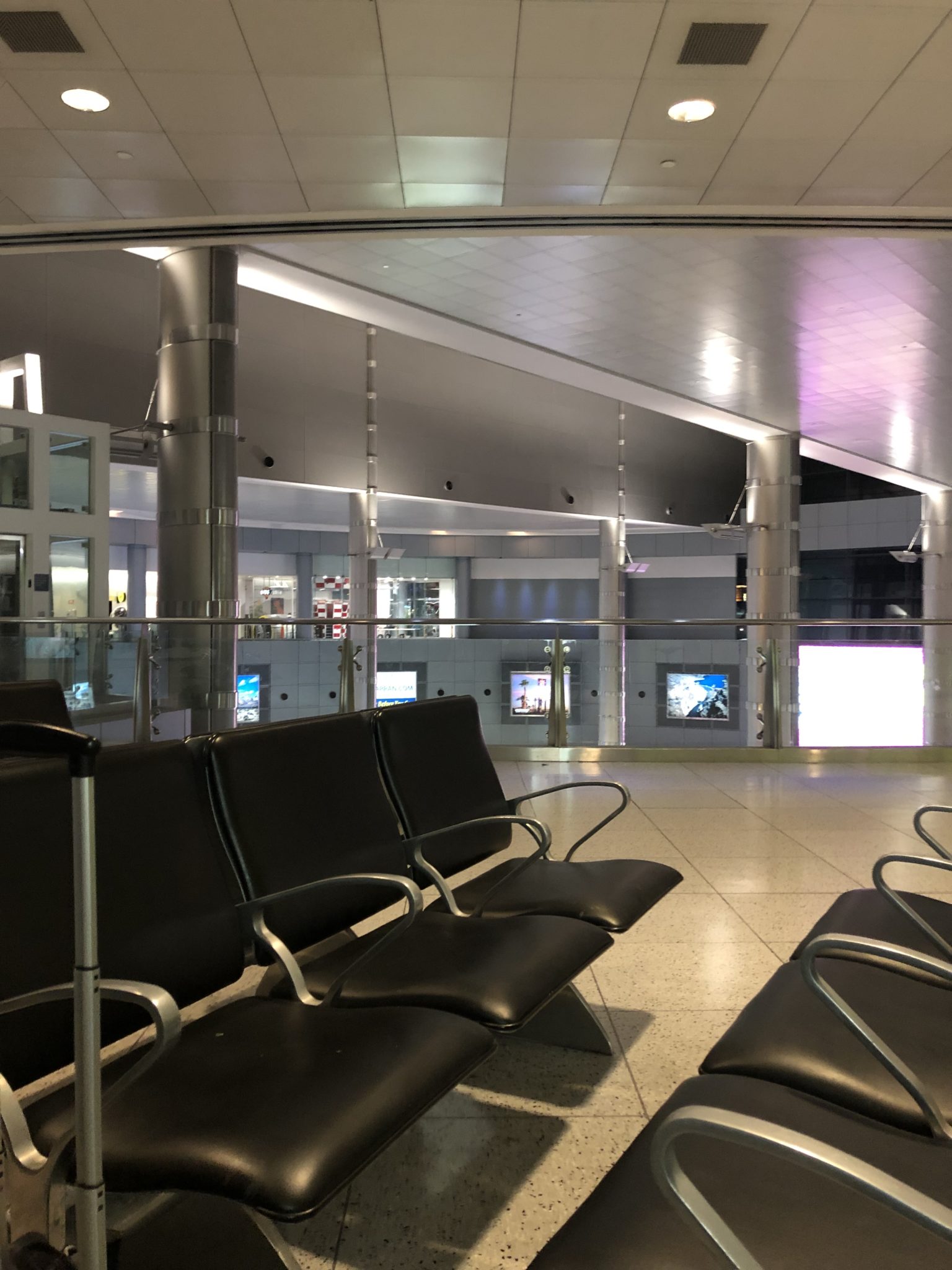 Sleeping in Las Vegas Airport Sleeping in Airports