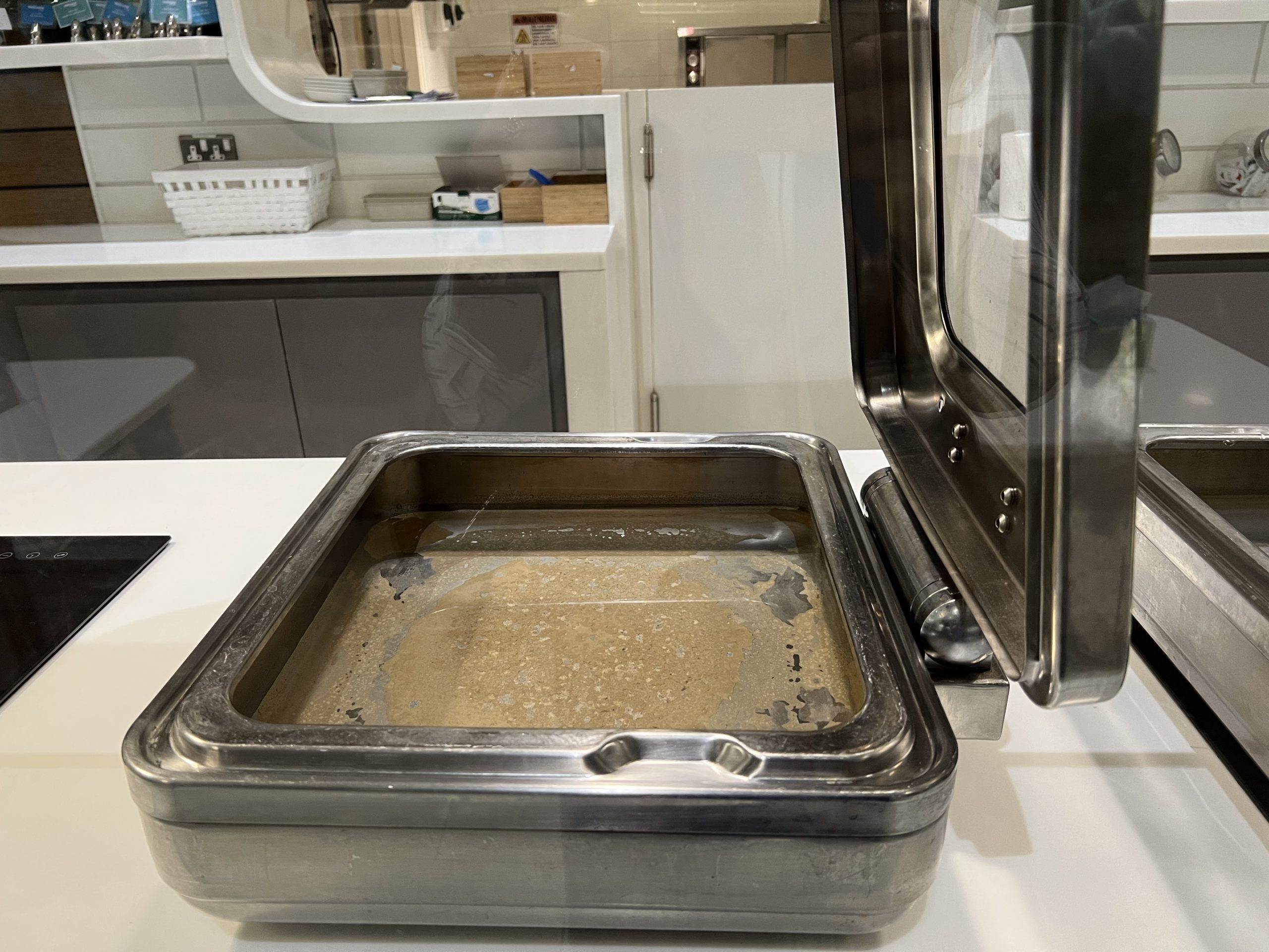 Riyadh King Khalid Airport Reviews (RUH) Sleeping in Airports