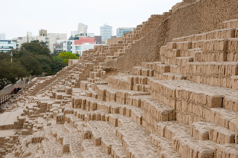 Huaca Pucllana lima airport layover sightseeing