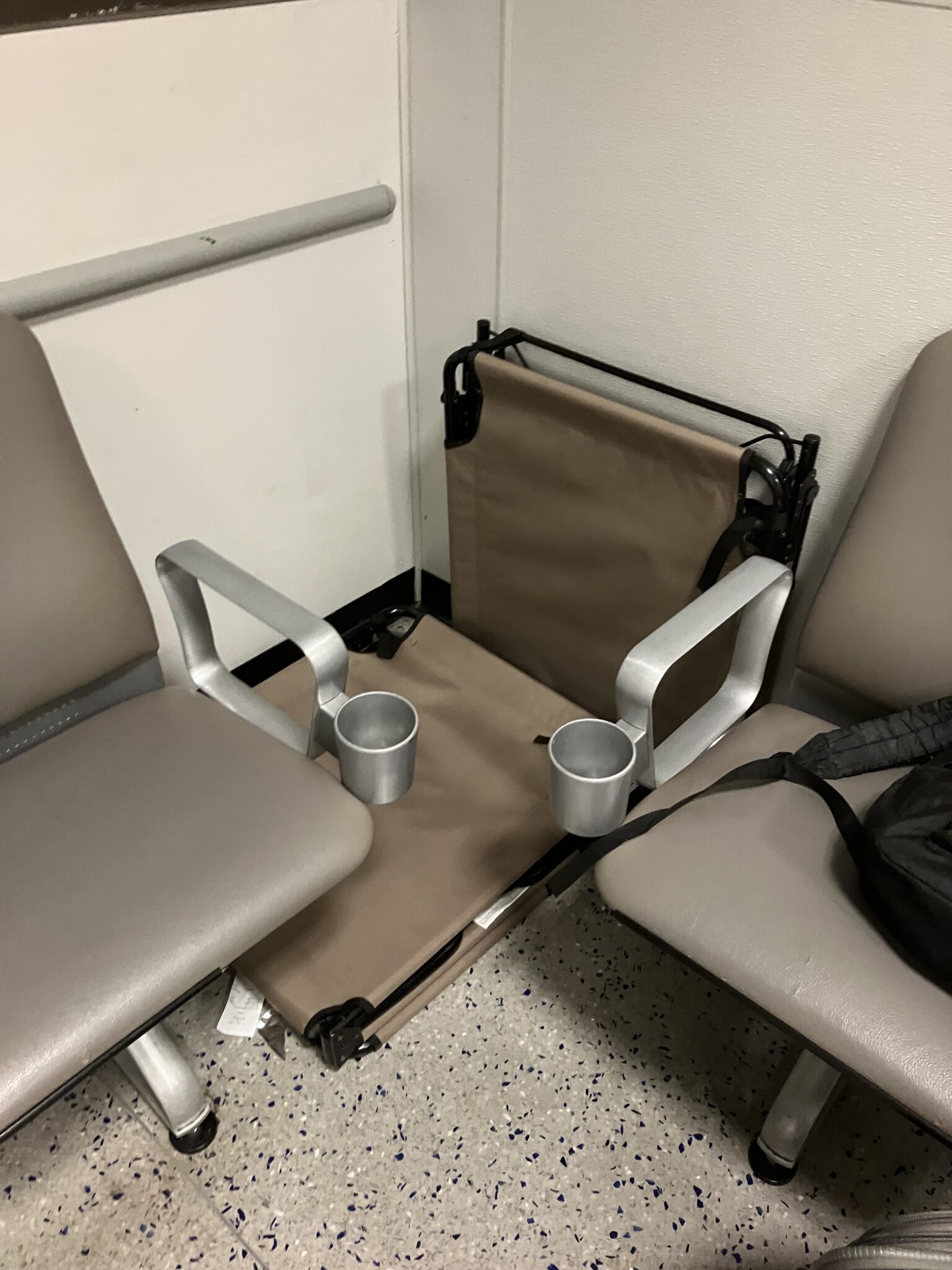 Sleeping in Newark Airport Sleeping in Airports